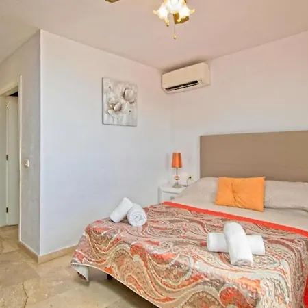 Apartment Lovely Penthouse In Duquesa Del Mar